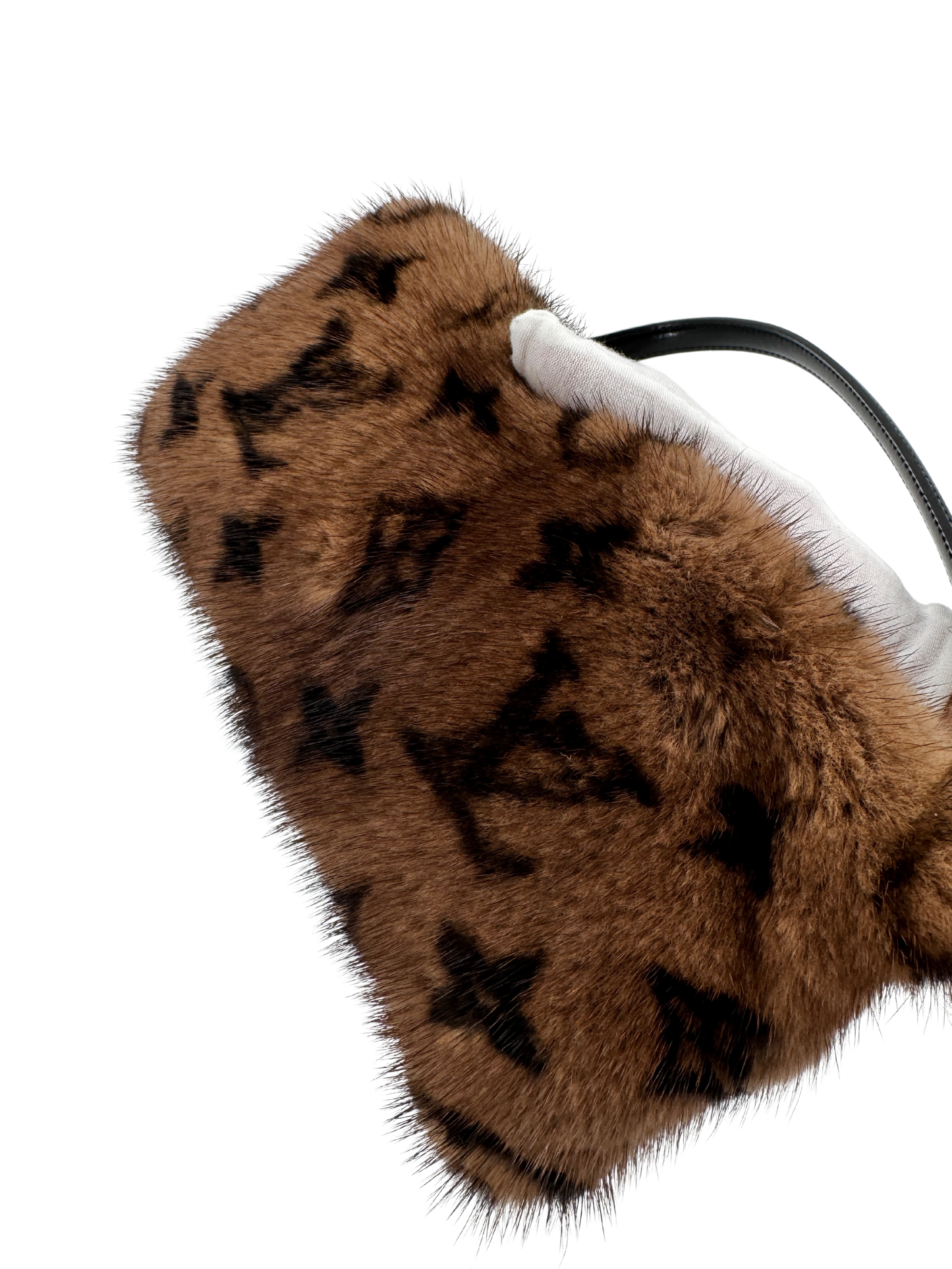 Louis Vuitton Milla Pochette Vison Mink – Collection Les Extraordinaires 2004