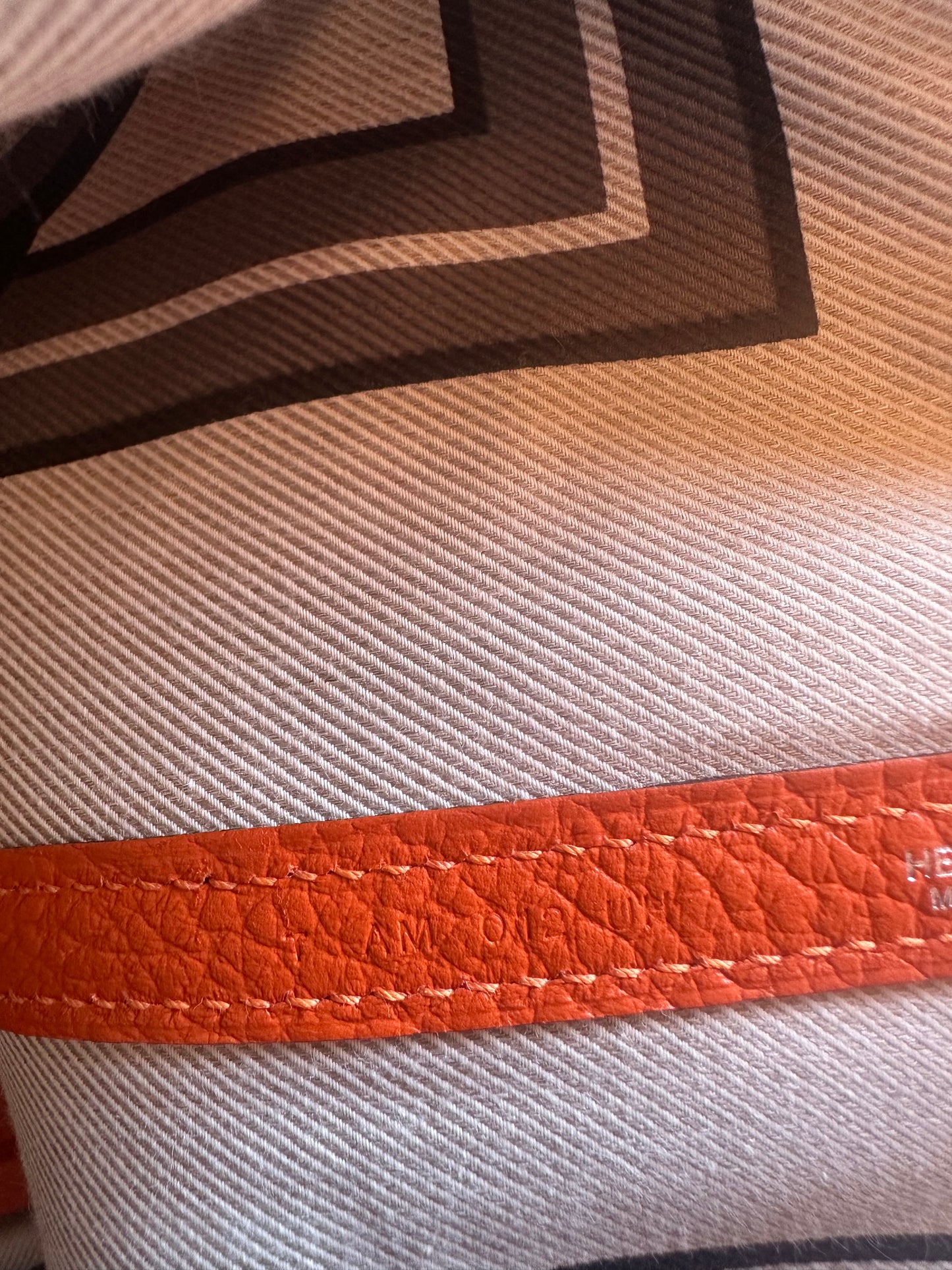 Hermès Garden Party 36 en cuir Clémence orange – L’élégance du cabas iconique au format généreux