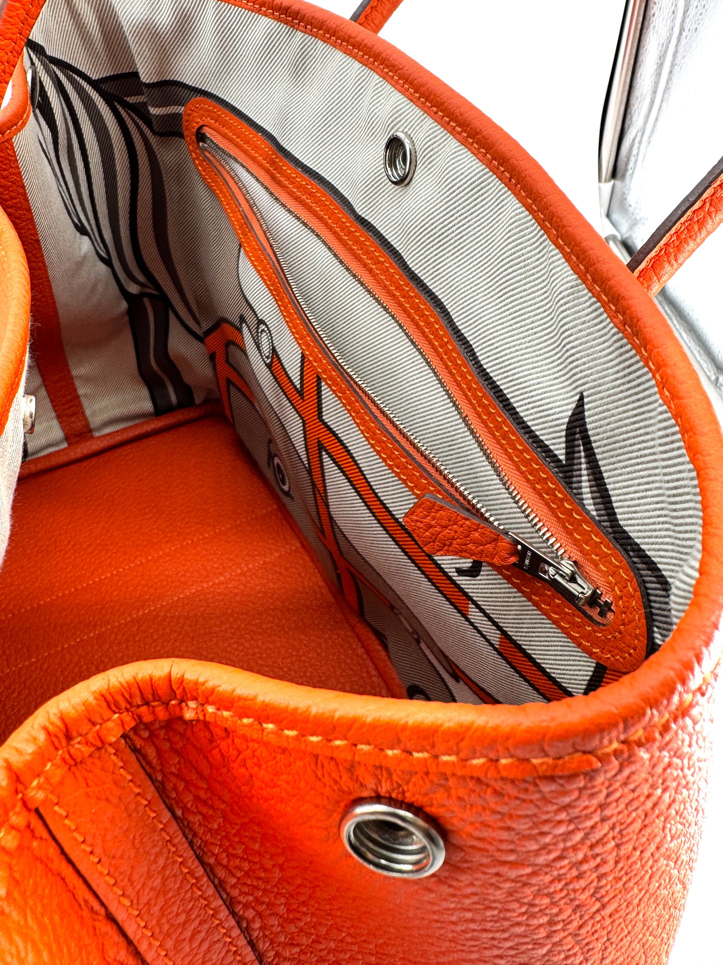 Hermès Garden Party 36 en cuir Clémence orange – L’élégance du cabas iconique au format généreux