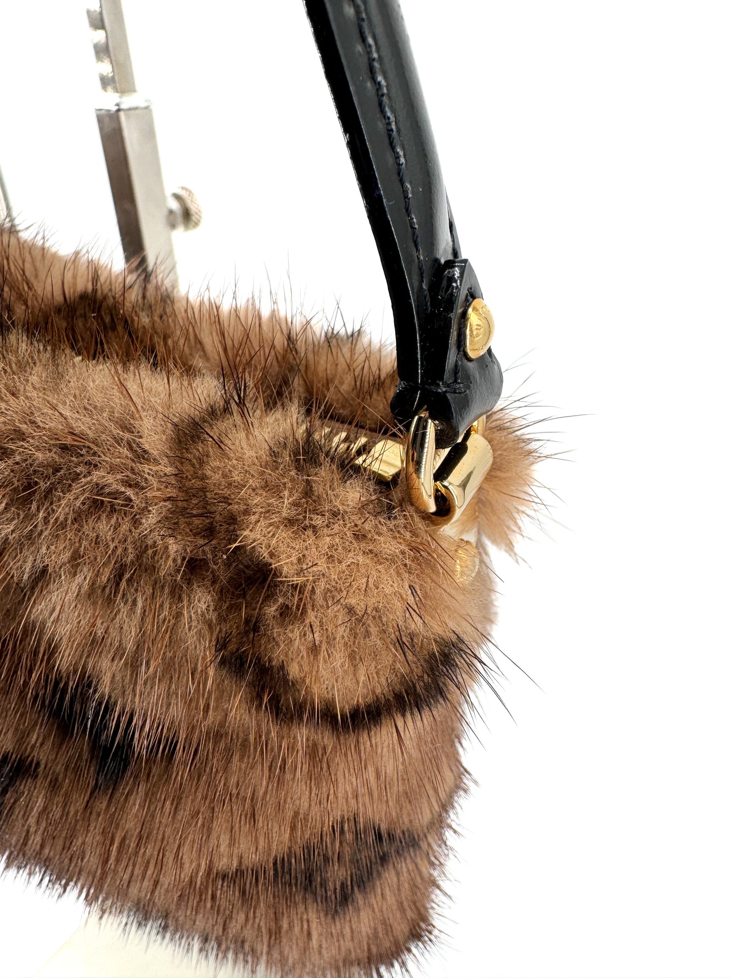 Louis Vuitton Milla Pochette Vison Mink – Collection Les Extraordinaires 2004
