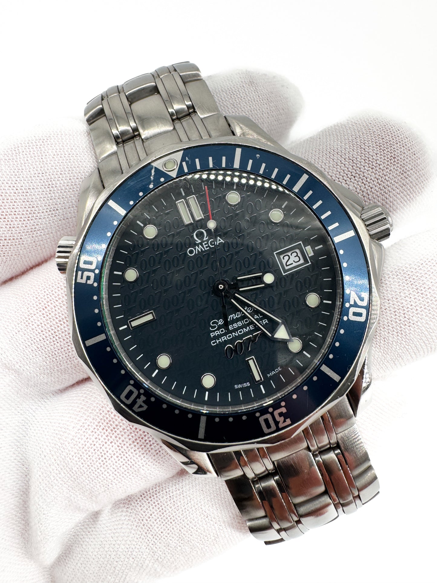 Omega Seamaster Professional 300M James Bond 40e Anniversaire – Édition Limitée 2002