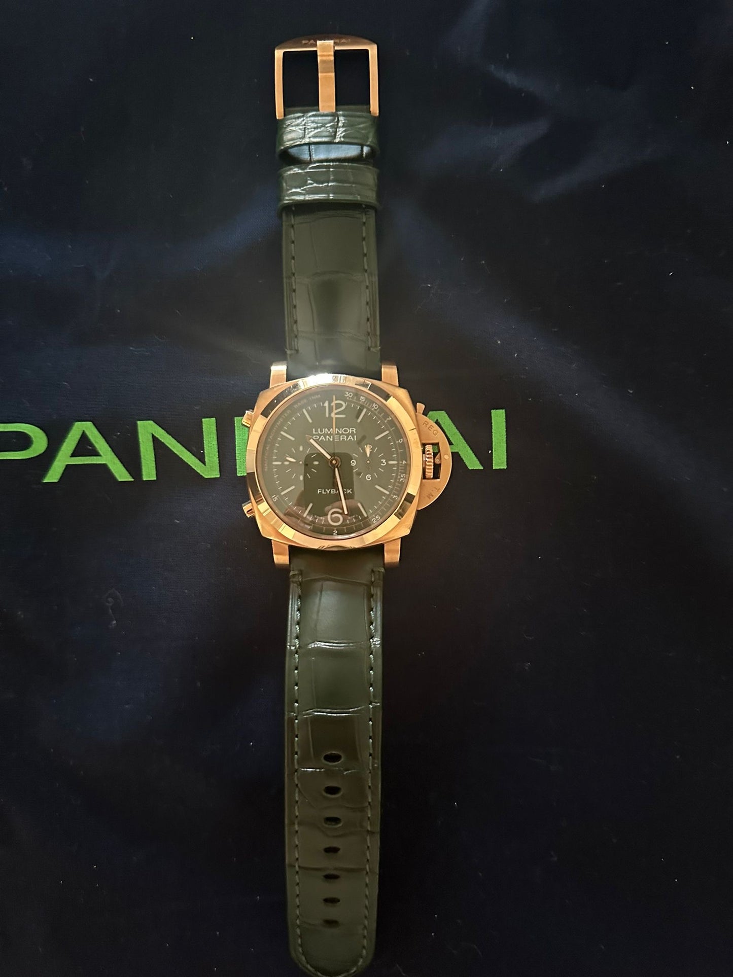 Panerai Luminor Chrono Flyback PAM01057 – Édition Limitée Cricket