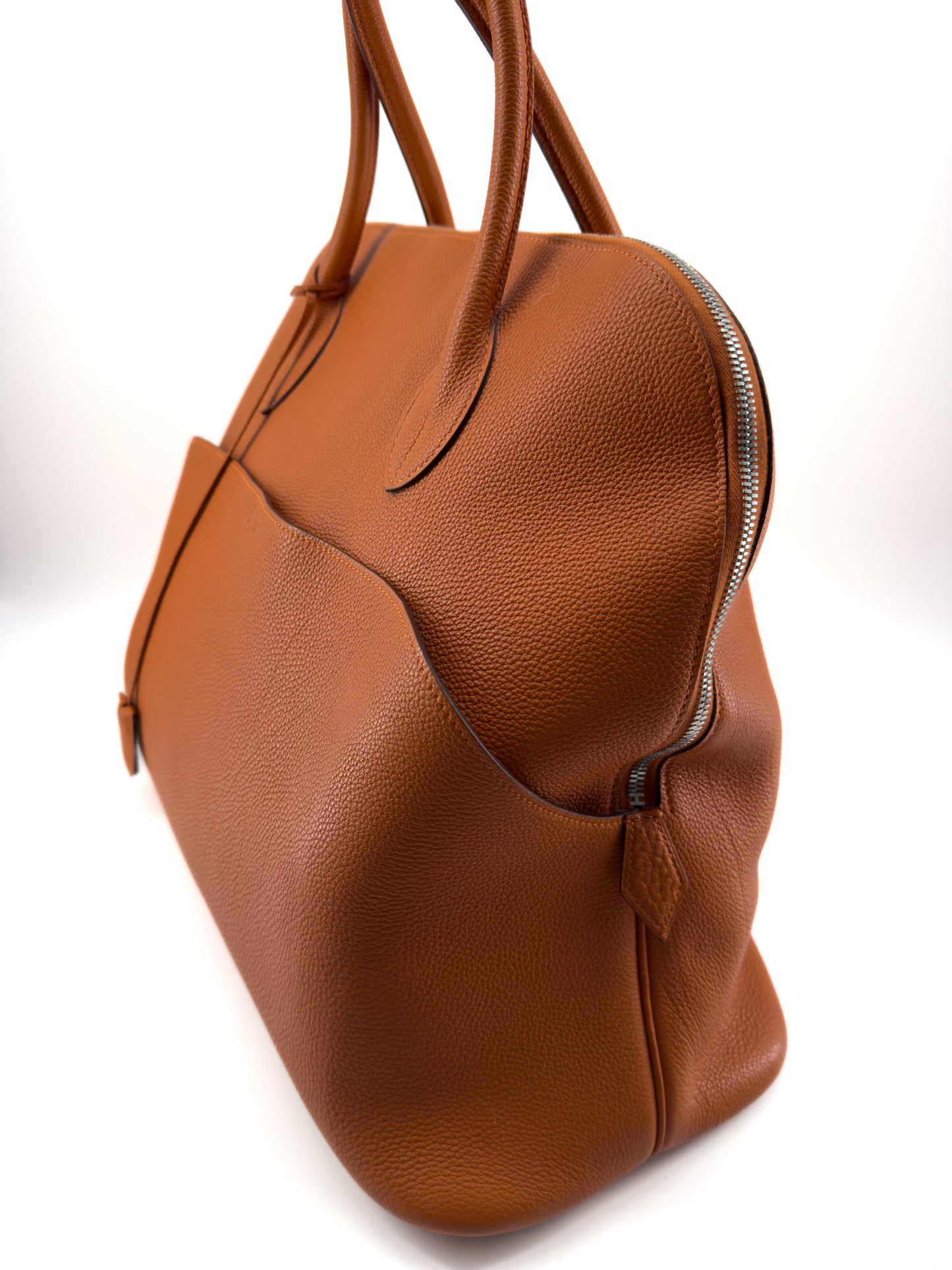 Sac Hermès Bolide 45 en cuir Togo terre battue – Élégance intemporelle et excellence artisanale (année 2006)