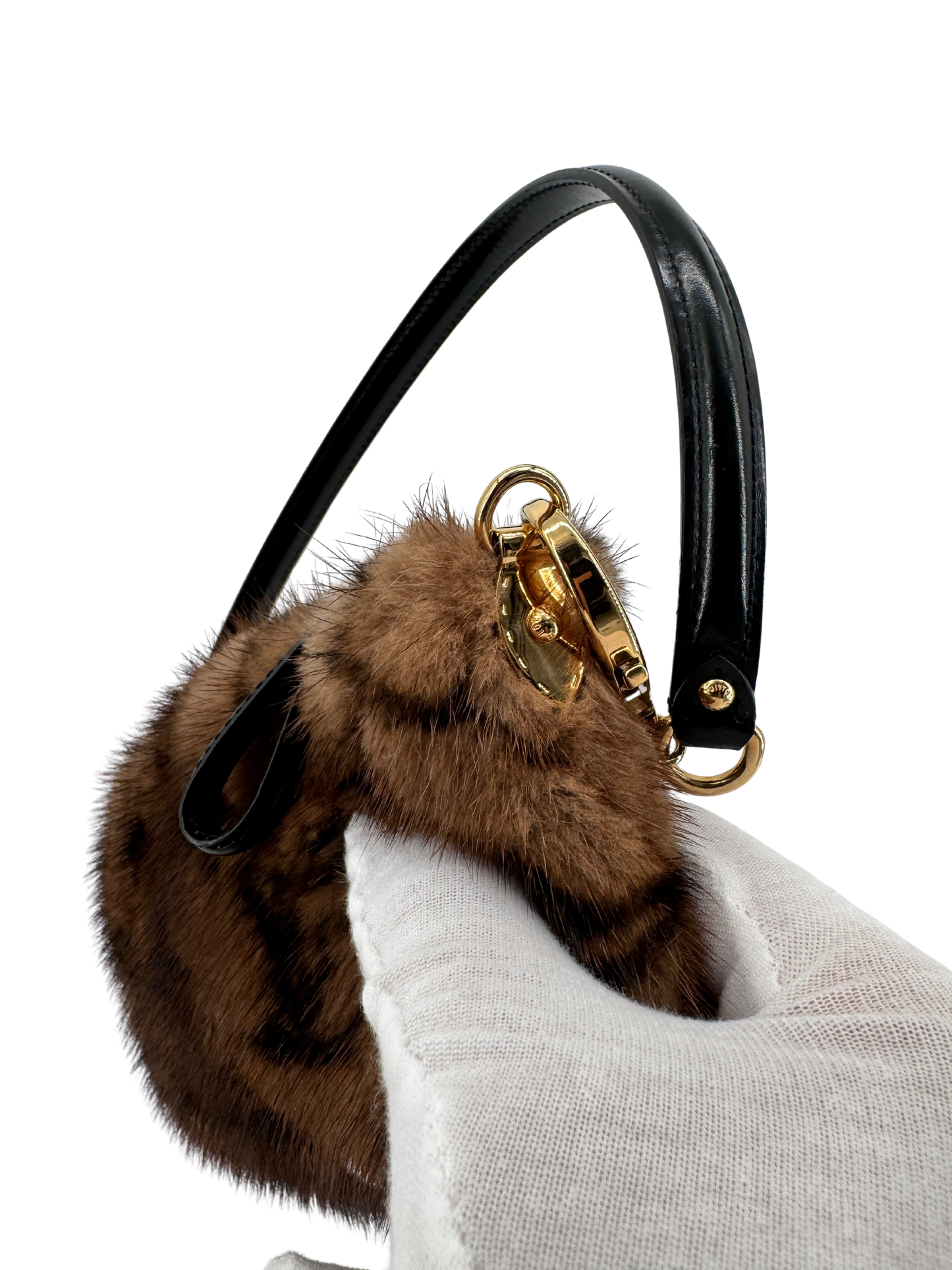 Louis Vuitton Milla Pochette Vison Mink – Collection Les Extraordinaires 2004