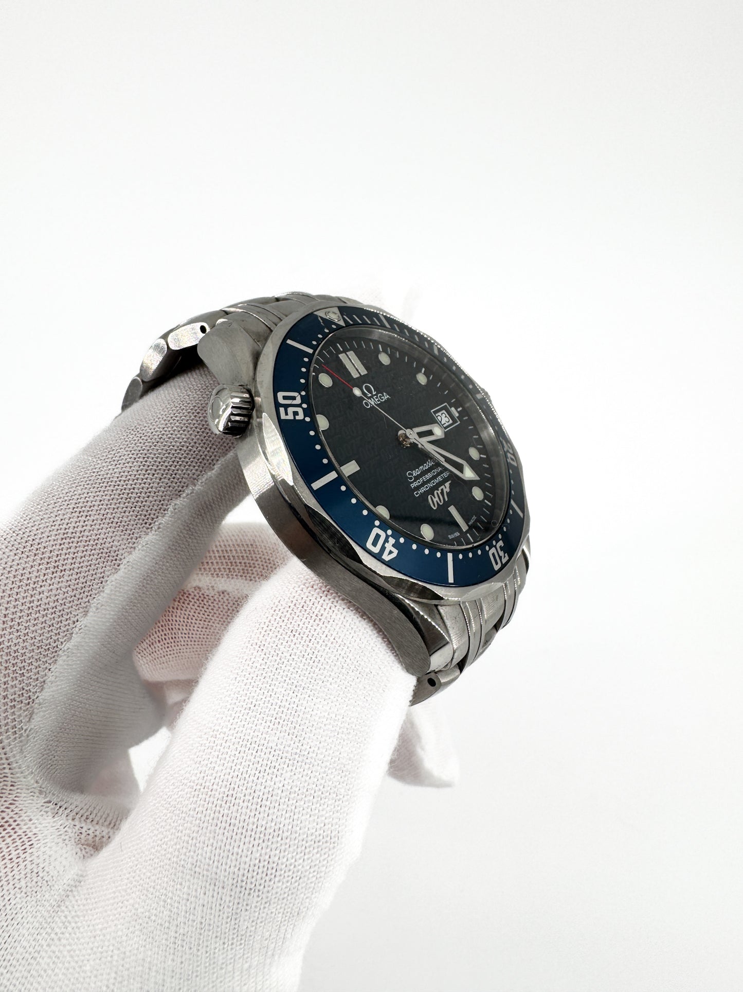 Omega Seamaster Professional 300M James Bond 40e Anniversaire – Édition Limitée 2002