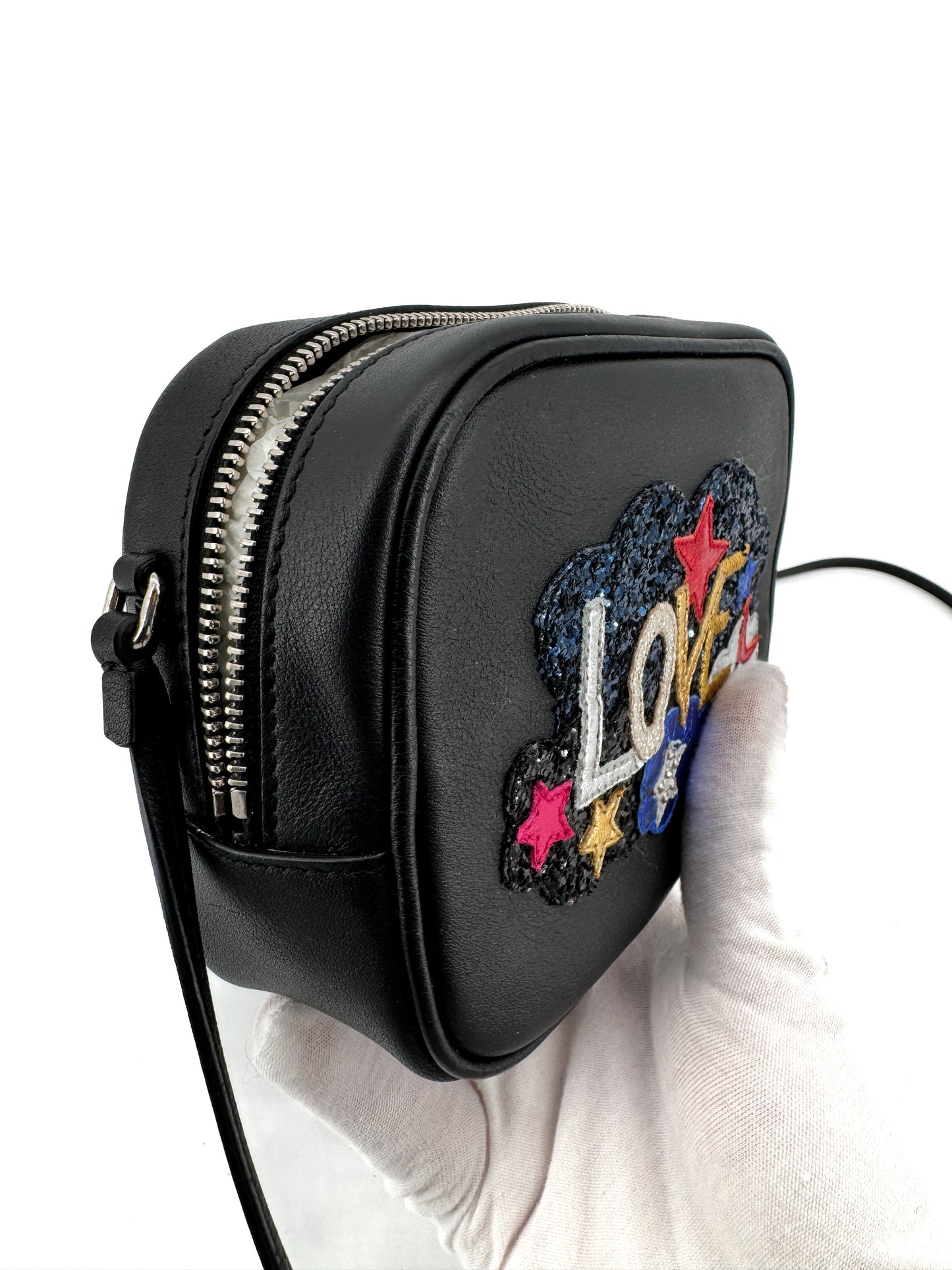 Sac Saint Laurent Blogger « Love » – Édition limitée en cuir noir brodé