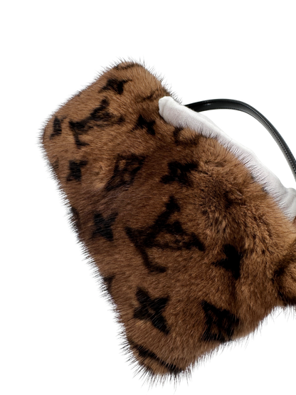 Louis Vuitton Milla Pochette Vison Mink – Collection Les Extraordinaires 2004