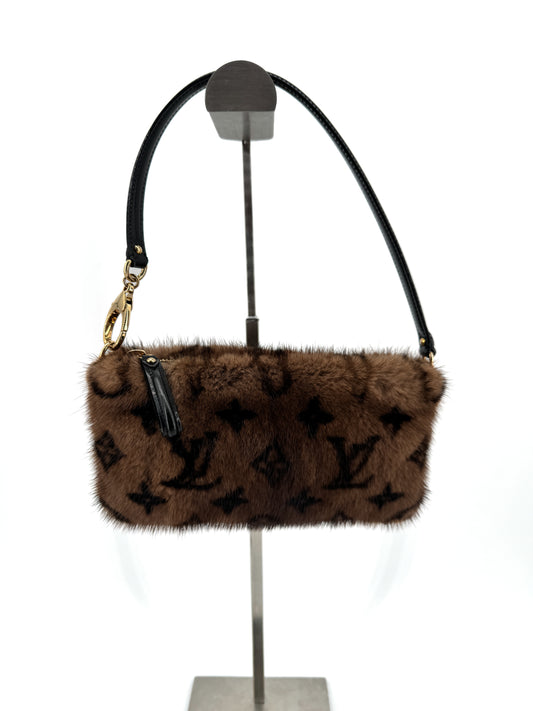 Louis Vuitton Milla Pochette Vison Mink – Collection Les Extraordinaires 2004
