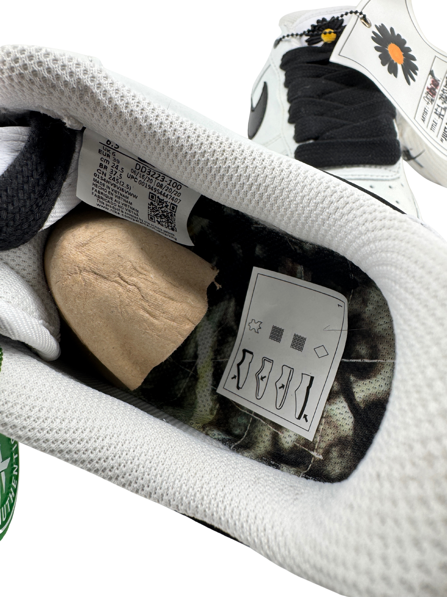 Nike x G-DRAGON (PEACEMINUSONE) — Air Force 1 Low “Para-Noise 2.0” cuir enduit blanc & swoosh noir (2020) | Réf. DD3223-100