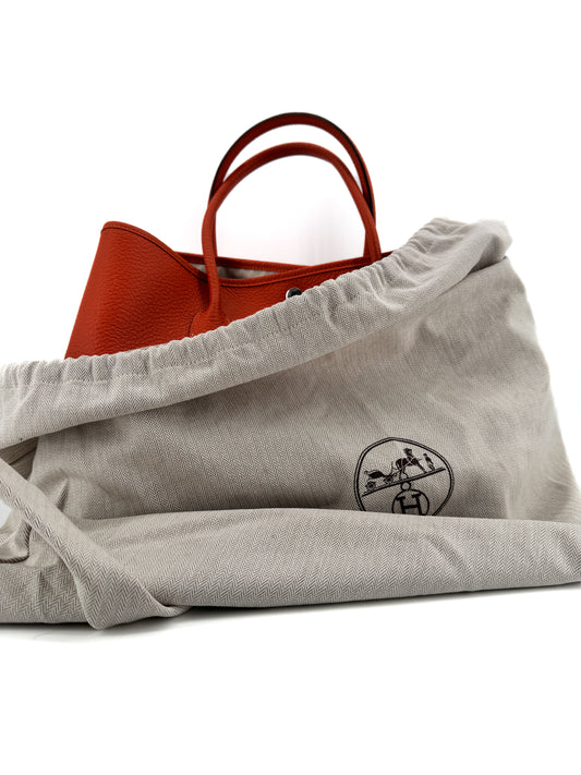 Hermès Garden Party 36 en cuir Clémence orange – L’élégance du cabas iconique au format généreux