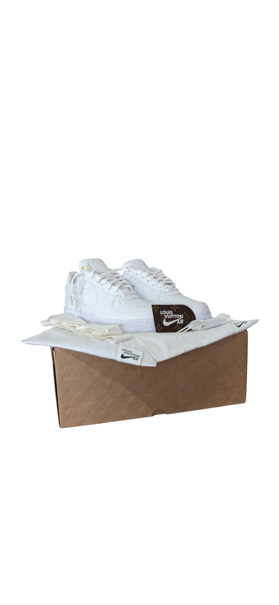 Sneakers Louis Vuitton x Nike Air Force 1 – Édition exclusive en cuir monogrammé blanc (Taille 40)