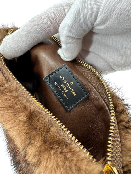 Louis Vuitton Milla Pochette Vison Mink – Collection Les Extraordinaires 2004