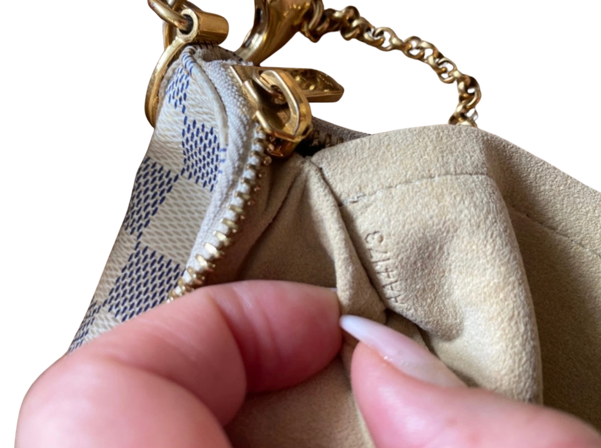 Louis Vuitton Pochette Mila PM in Damier Azur canvas – Solar elegance and timeless style