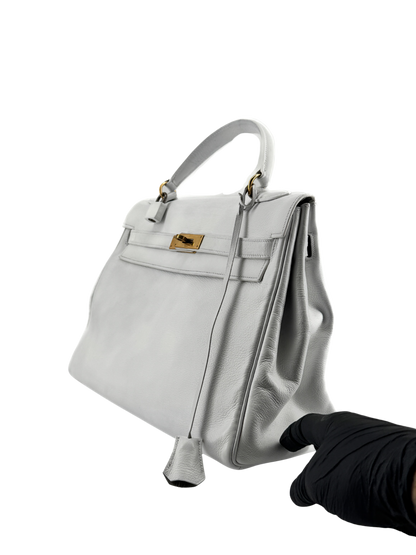 Hermès Kelly Retourné 32 — Veau Grainé Blanc, circa 1965