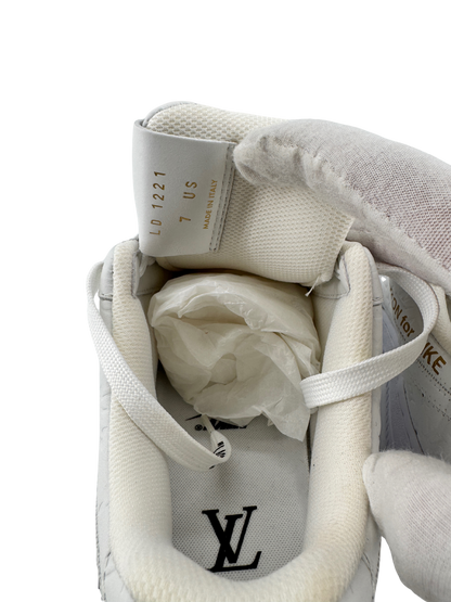 Sneakers Louis Vuitton x Nike Air Force 1 – Édition exclusive en cuir monogrammé blanc (Taille 40)