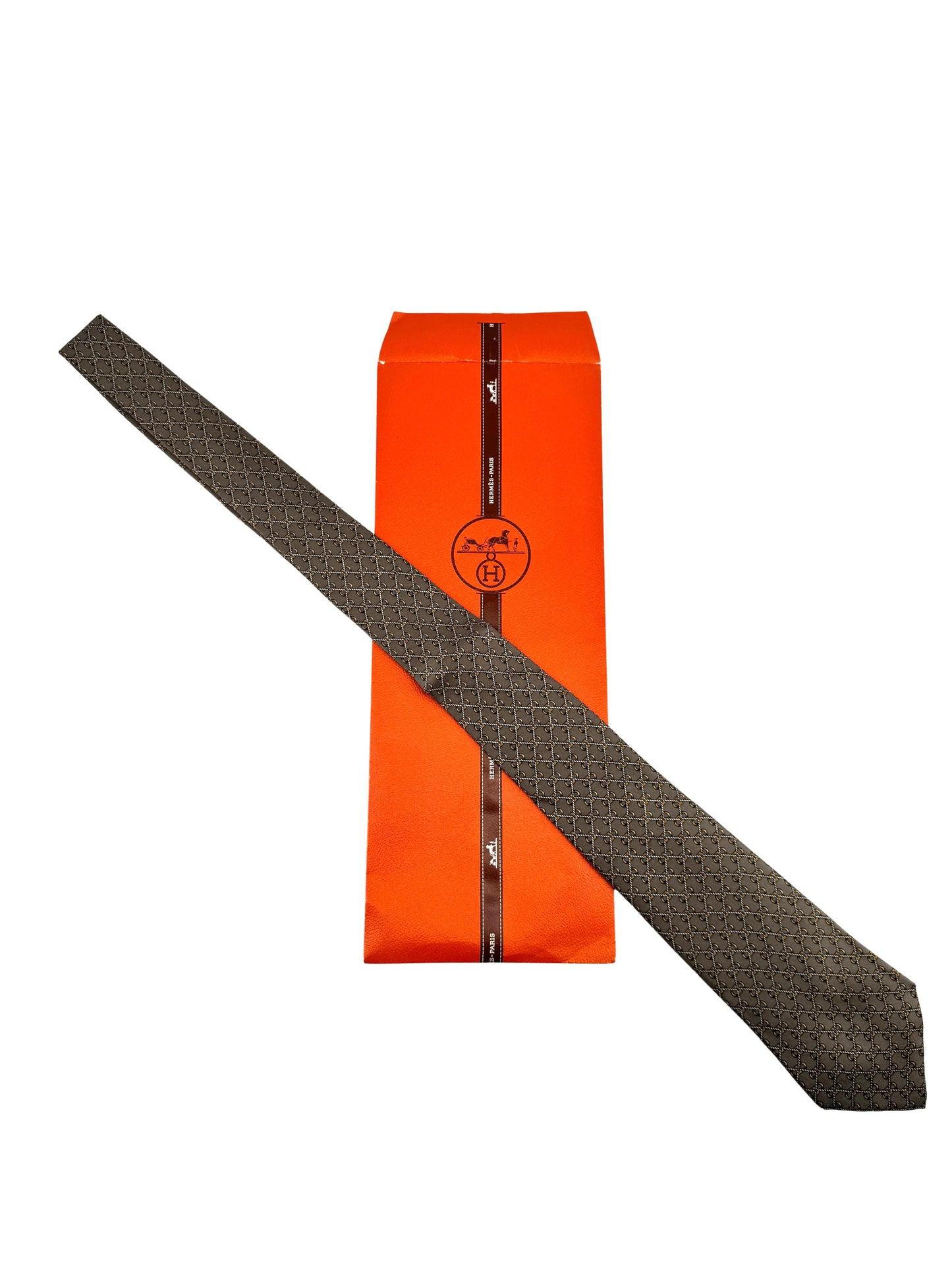 Cravate Hermès en twill de soie Made in France – décor « chaînes & maillons » sur fond gris souris