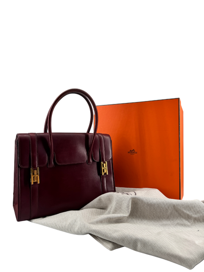 Sac Hermès Drag 27 Vintage Circa 1970 en Cuir Box Rouge, Doublure Chèvre Rouge, Bijouterie Plaquée Or — Pièce expertisée