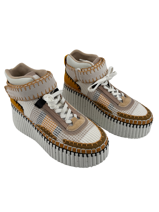 Baskets Compensées Nama Chloé – L’élégance architecturale au service du style contemporain