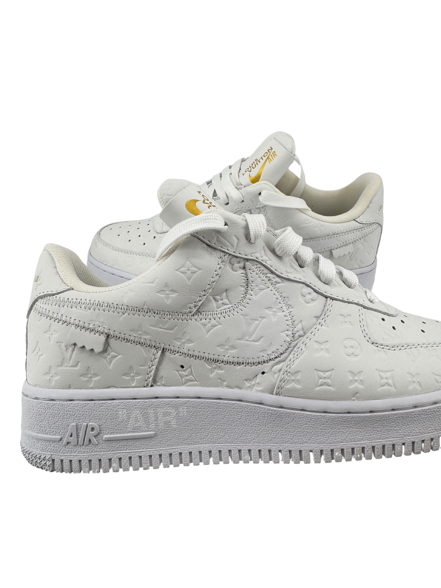 Sneakers Louis Vuitton x Nike Air Force 1 – Édition exclusive en cuir monogrammé blanc (Taille 40)