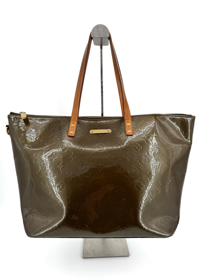 Sac Louis Vuitton Bellevue PM en cuir verni Monogram marron