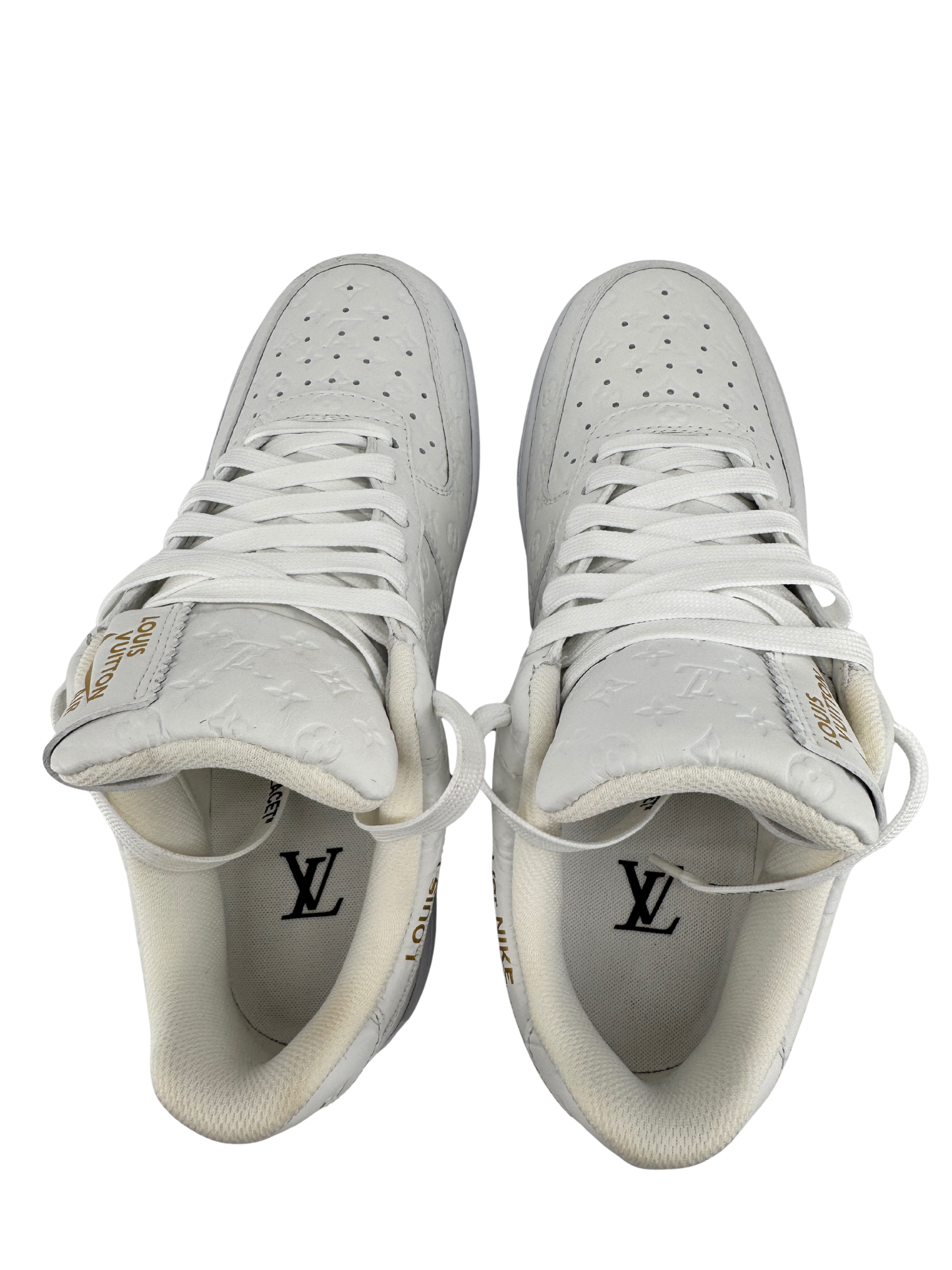 Sneakers Louis Vuitton x Nike Air Force 1 – Édition exclusive en cuir monogrammé blanc (Taille 40)