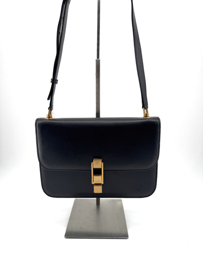 Sac Bandoulière Saint Laurent « Le Carré Satchel » en Cuir Noir — Élégance Architecturale et Intemporalité Parisienne