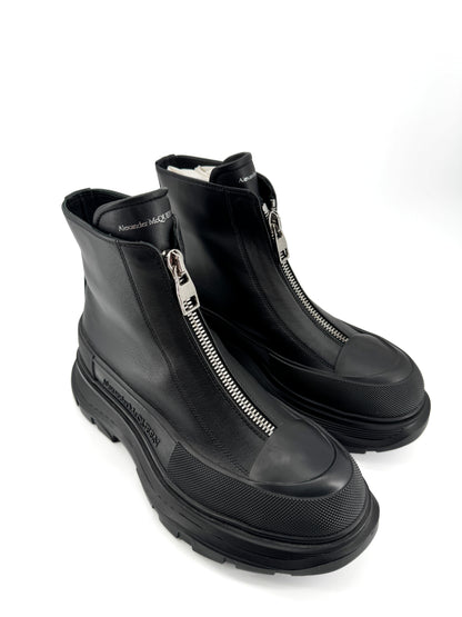 Alexander McQueen Tread Slick Zip Boot – Bottines de luxe en cuir noir, silhouette audacieuse et contemporaine