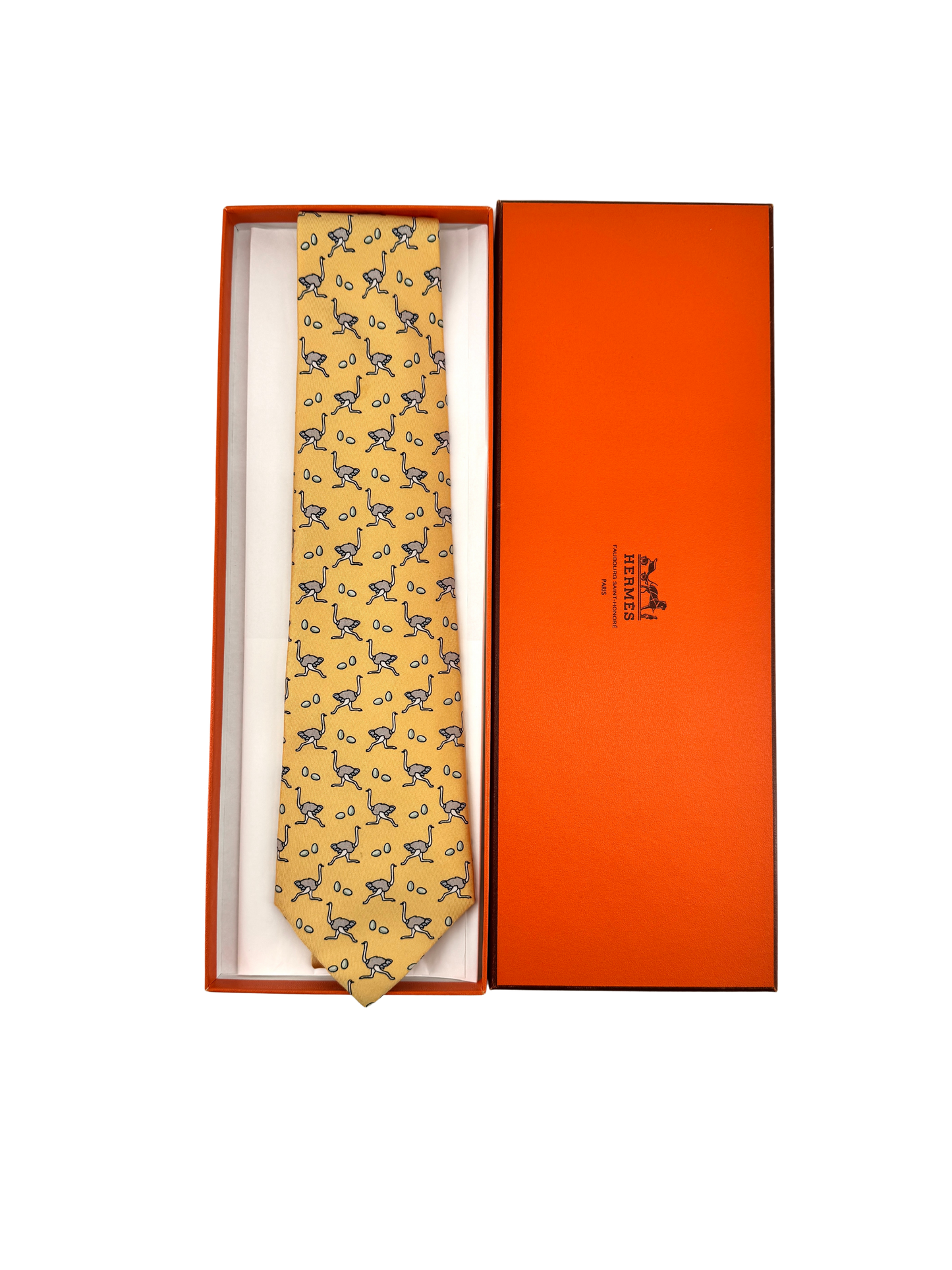 Cravate Hermès en soie Made in France – motif autruches & œufs sur fond jaune