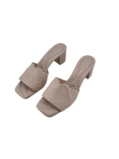 Sandales Alexander McQueen en cuir rose poudré – New Gloss Calf