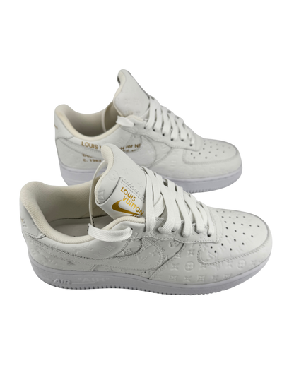 Sneakers Louis Vuitton x Nike Air Force 1 – Édition exclusive en cuir monogrammé blanc (Taille 40)
